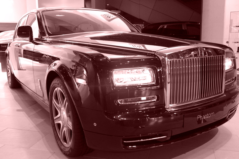 Rolls Royce in Marsala Farben