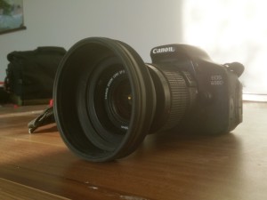 Canon EOS 600D mit Gegenlichtblende