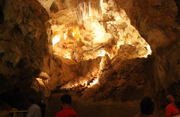 Lucas Caves Besichtigung
