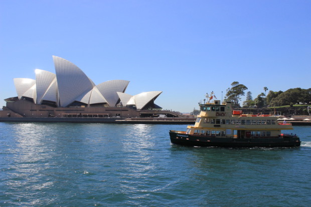 Opera House mit Fähre