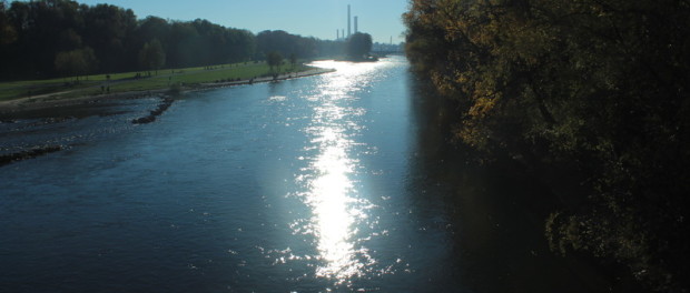 Isar im Herbst durch Abänderung im Weißabgleich