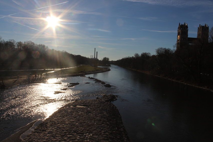 Isar in verstärkten Blautönen